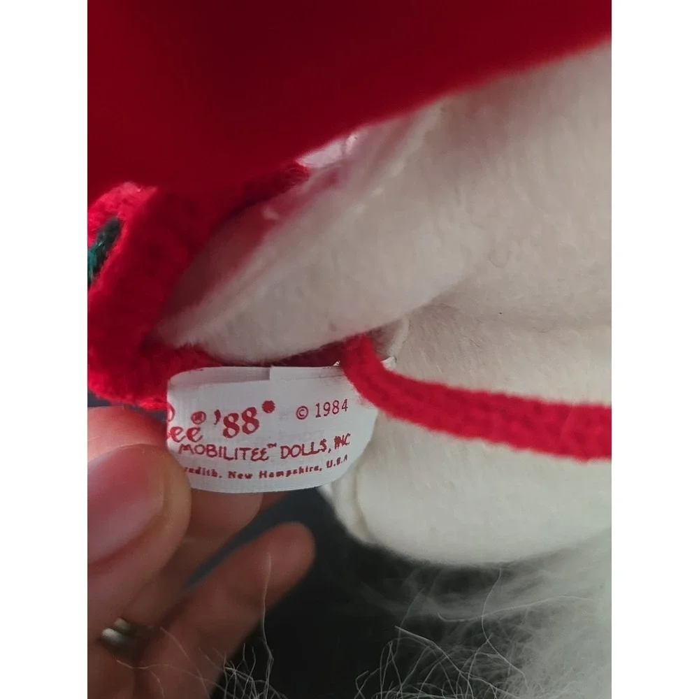 Vintage Annalee Mobilitee Christmas Doll - White Kitty Cat Wearing Mittens. 1988